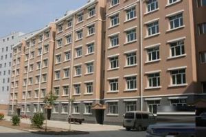 满五税费低 空户可贷 到校近 户型好 交通便利