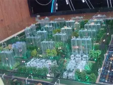 大河路 中间楼层采光好 精装修 有电梯 满五 南向采光好