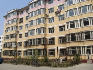 苏虎好房出售 运动楼层 两室 朝东北 停车方便 到校近