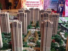 房子精装,含车位地下室,诚心卖,中间层随时看房。