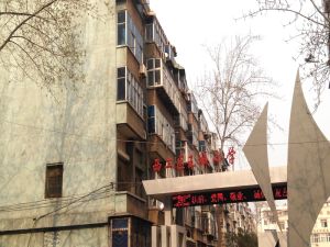 双气王城公园,三楼一外,王城路学Q