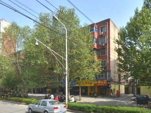 上海市场2室一厅交通便利商圈丰富卧室朝南户型.