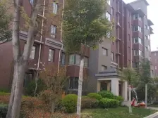 洋房大四室,楼层好,精装修,户型好