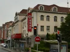 34&五四路 中间楼层 封闭小区