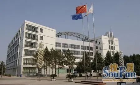 ���ɹ������ѧ�ݷ�¥