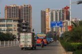 探访深圳东桥头堡惠阳 两条路指引的购房指南