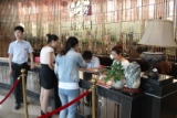 2014年6月21日沂龙湾慧园最后一栋压轴观河高层26#楼王盛大认筹，购房者签订认筹协议，认筹自己心仪的房源。