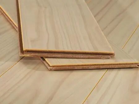 ʵľ�ذ�۸����� ʵľ�ذ��ԭ��������Щ
